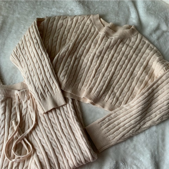 SHEIN Tops - SHIEN cream matching set top & bottom size m